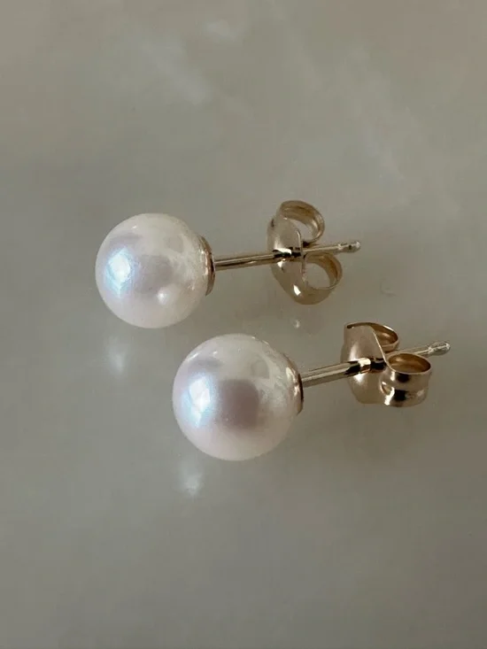 14k Solid Gold White Pearl Stud Earrings - Picture 4 of 14